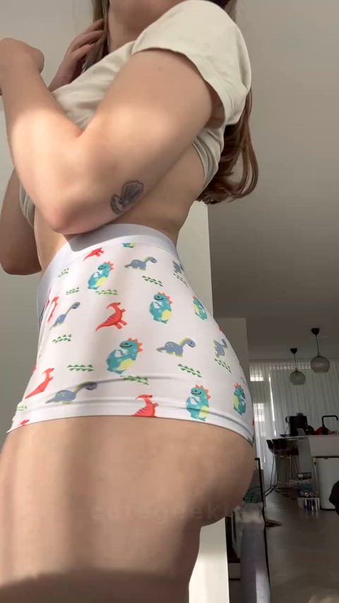 Shorts aren’t even safe from my booty!
