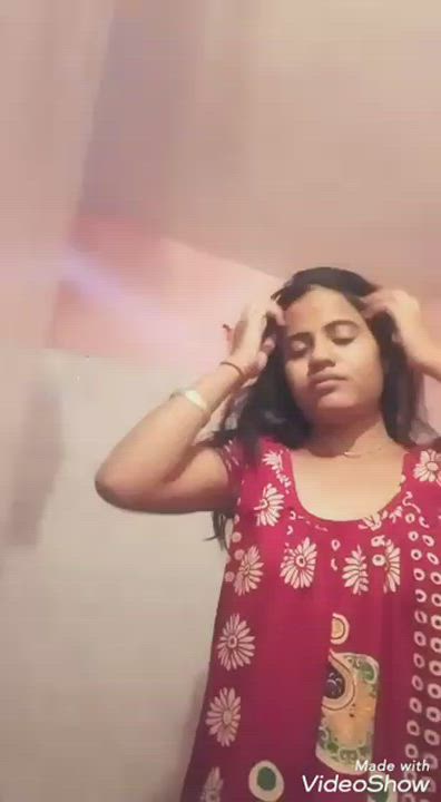 indian school girl take off her dress and record her hot figure 🔥🔥🔥 for
