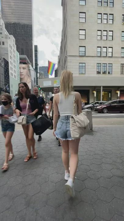 Amateur Babe Legs gif