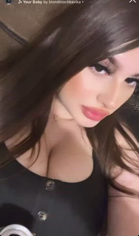 big tits cleavage latina lips milf gif