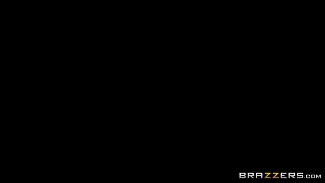 Mckenzie Lee, Keiran Lee - Balls To Her Wall - Brazzers Exxtra (Brazzers)