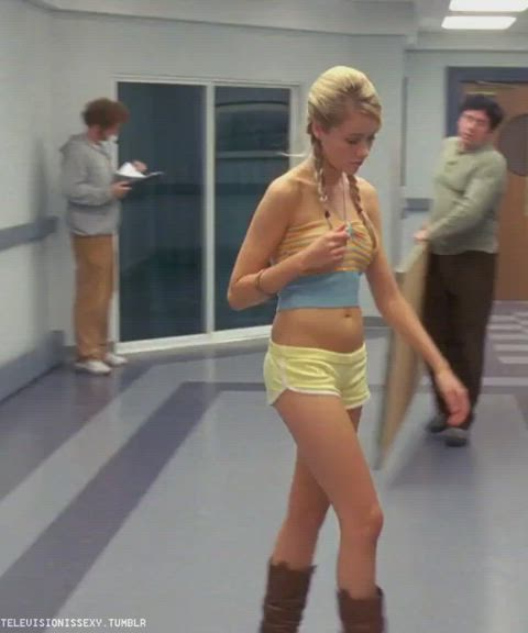 blonde celebrity skinny gif