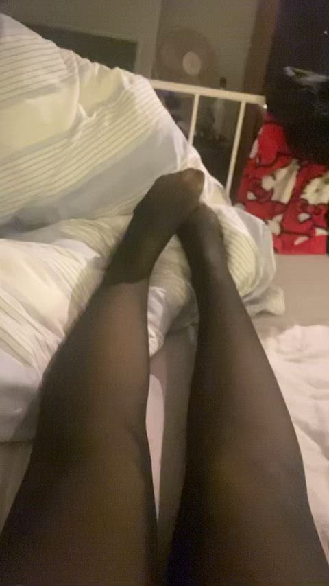 I love when guys cum on my pantyhose