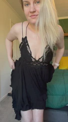 Amateur Blonde Blue Eyes Camgirl Domme MILF Mom Natural TitsLive - Link in Comment