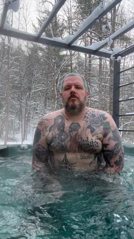 Meet me in the hot tub? 