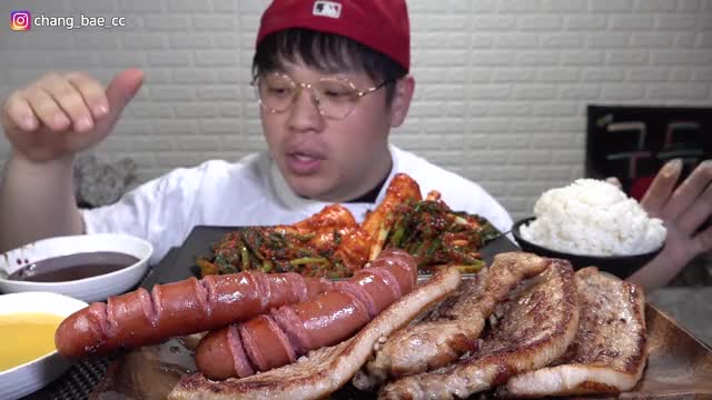 창배_통칼집삼겹살 파김치 마늘소스 조합 먹방-2