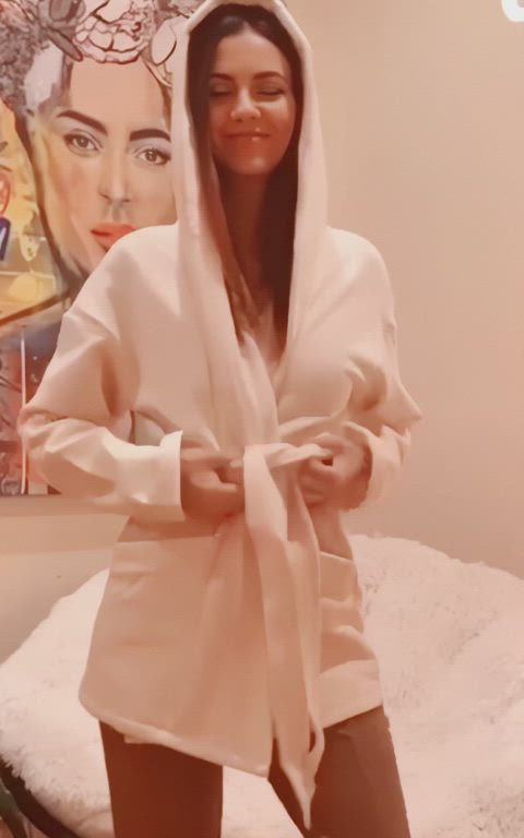 natural tits tits victoria justice gif