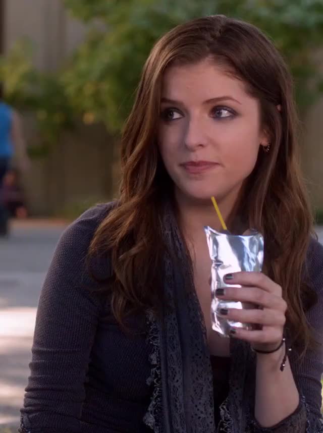 Anna Kendrick - 021