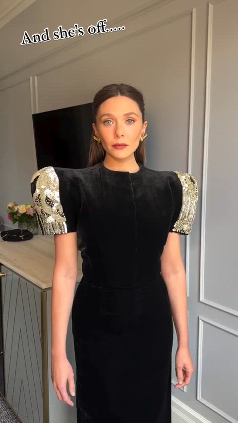 celebrity elizabeth olsen non-nude gif