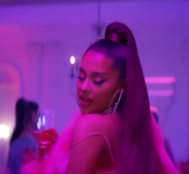 Bouncing (1) - 7 Rings (MV) - 2019