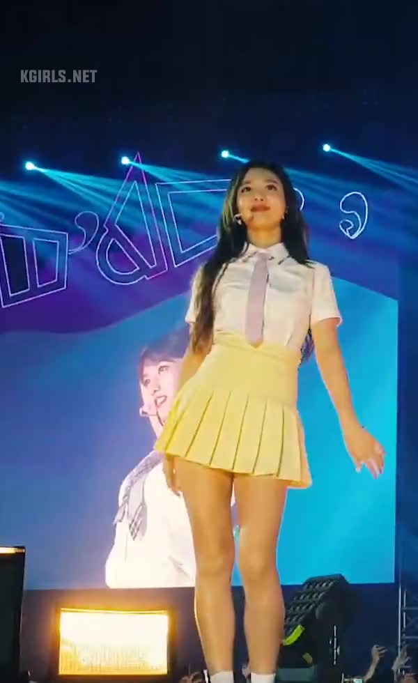 nayeon-twice-twiceland-6-www.kgirls.net