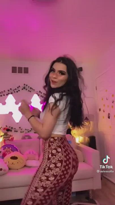 Ass Jiggling TikTok gif