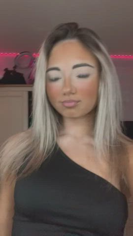 18 years old barely legal blonde bubble butt dress legs teen tight ass tiktok gif