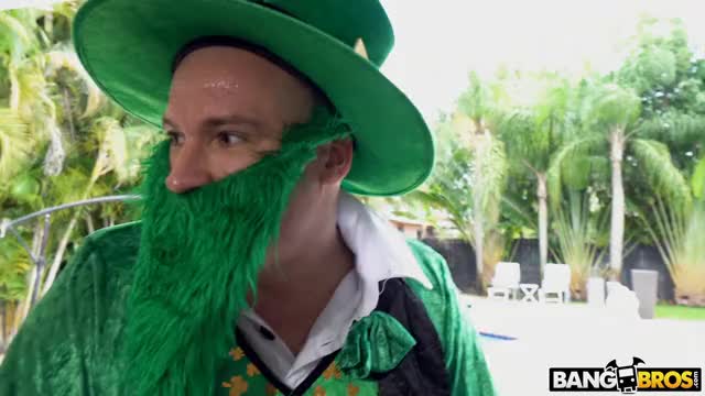 Rose Monroe - Fuck Me, I'm Irish