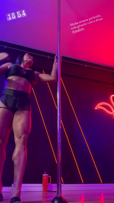 ass big ass big tits brazilian celebrity dancing muscular girl pole dance gif