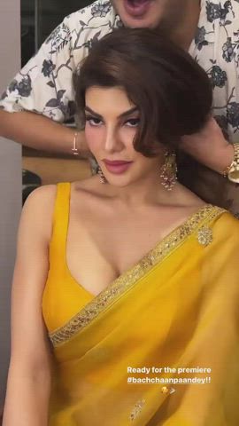 Jacqueline Fernandez easily gets our jizz... ✊🍆💦✊🍆💦