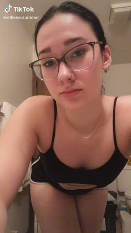 Ass Glasses Shaking Short Hair TikTok Twerking gif