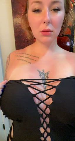 Tits reveal ?? first 30 to subscribe will get access for $4.74 link in comments ;)