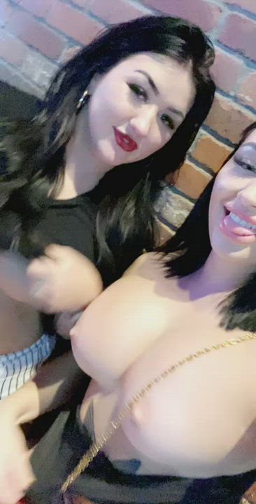 Flashing Tits with my girlfriend in public