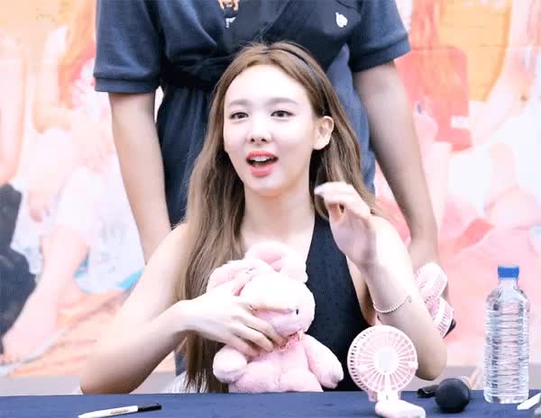 Pouting Nayeon so cute