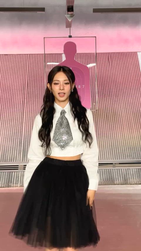 clothed dance dancer kpop gif