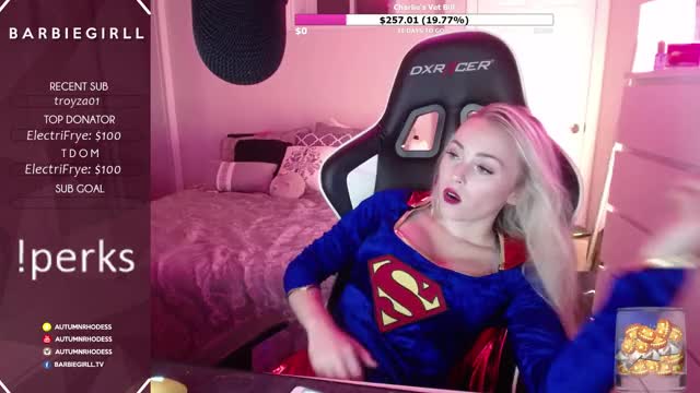 TWITCHTOBER | SUPERGIRL COSPLAY | !PERKS !SUBTOBER