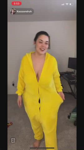 accidental big tits nipple nipslip tiktok tits gif