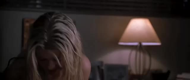 Tara Reid nude - Body Shots (1999) Trim