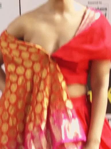 Vidhi Pandya 8