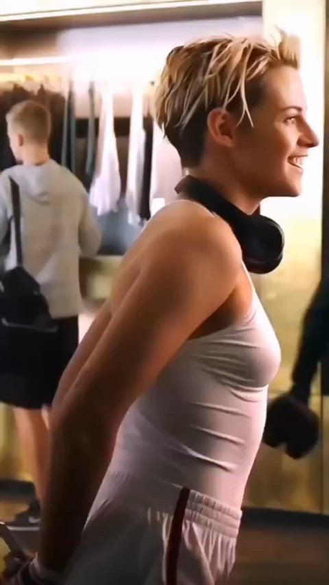 celebrity kristen stewart sexy gif