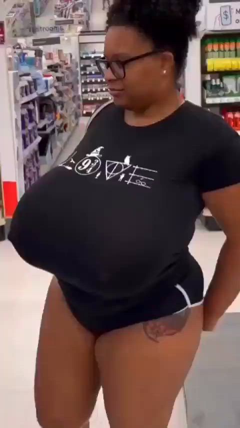 amateur big tits boobs busty ebony huge tits natural tits tits gif