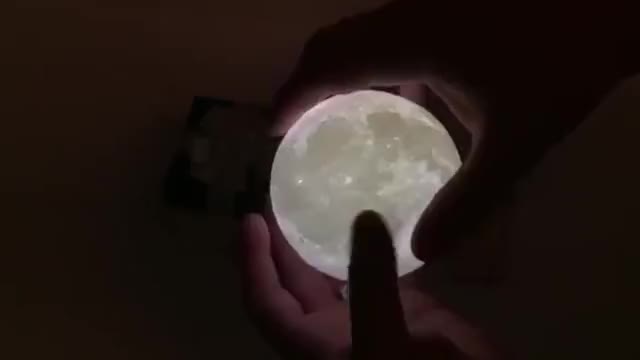 3D Moon Lamp