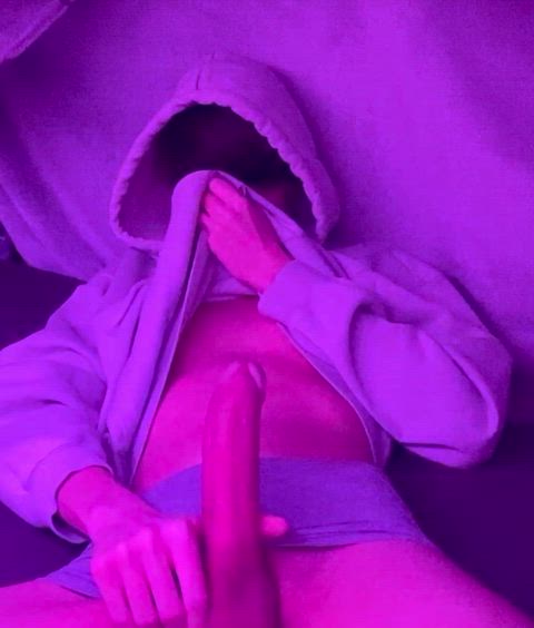 i love stroking it in my hoodie 😖🫣