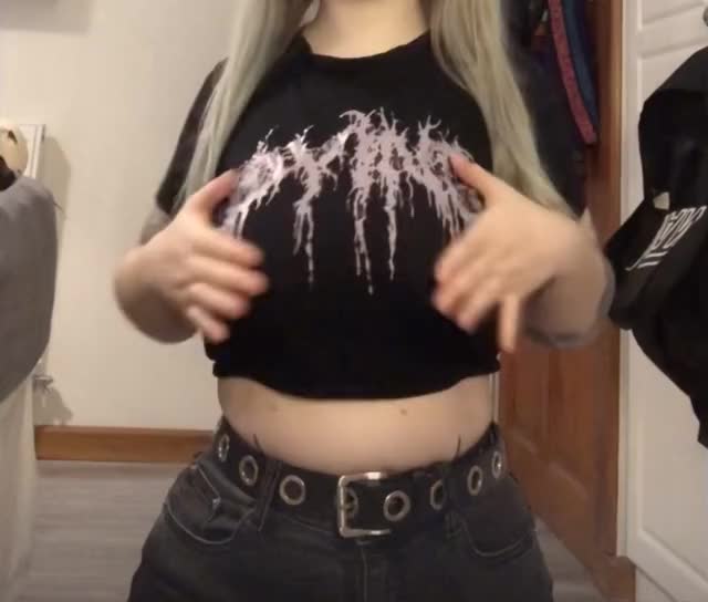 goth titty drop ?