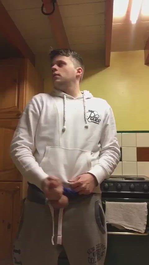 Fratboy Cums in Kitchen
