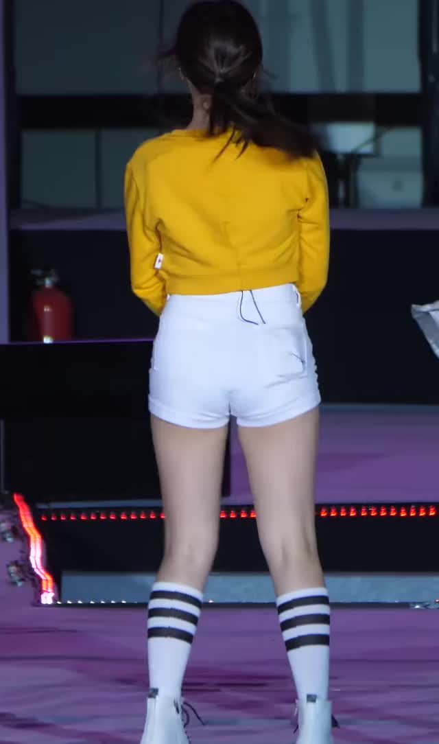 Momoland - Nancy Hot