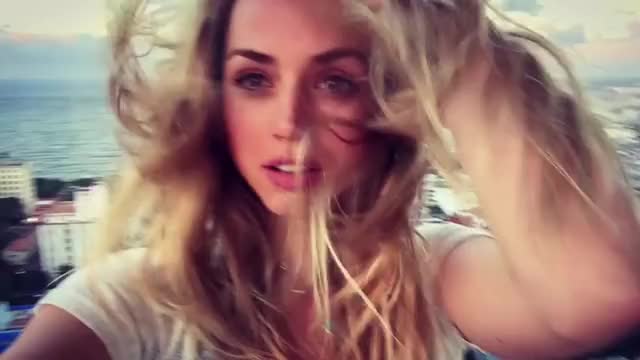 Ana De Armas - Instagram Post, 03/22/2017