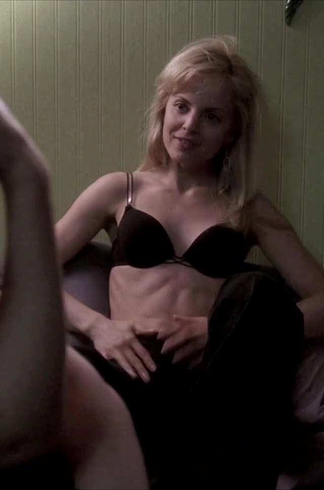 Mena Suvari - Six Feet Under NSFW CA