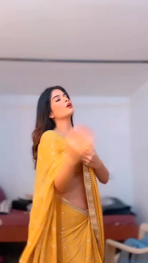 Bhavika sharma in Saree 🥵🥵