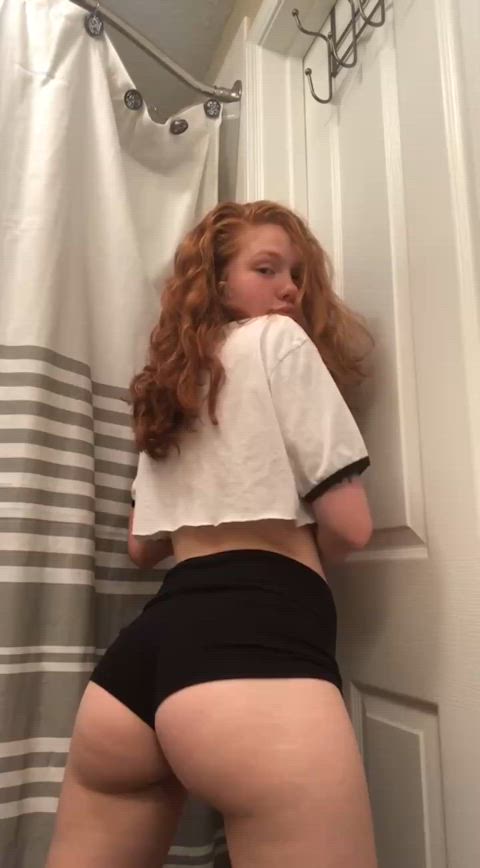 ass ass clapping ass shaking dancing pawg shaking teen tiktok twerking white girl