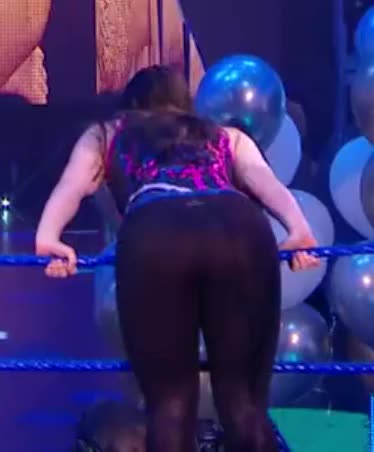 Nikki Cross