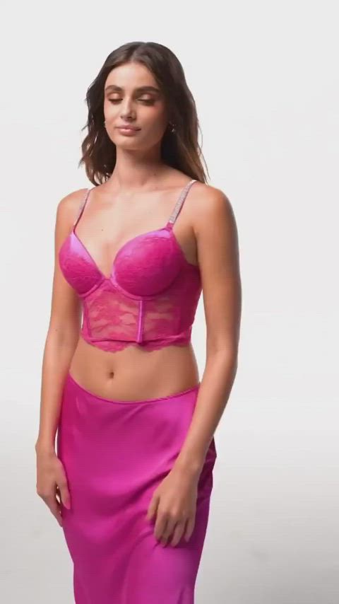 celebrity model taylor hill gif