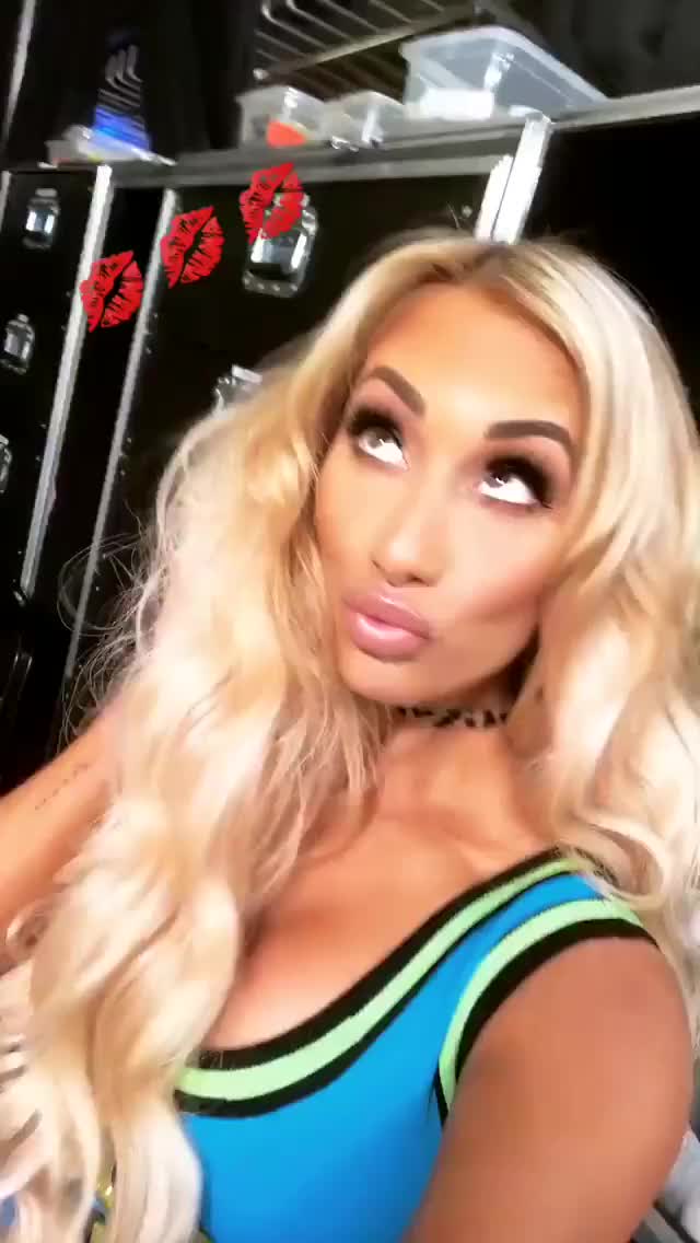 Carmella Smooch