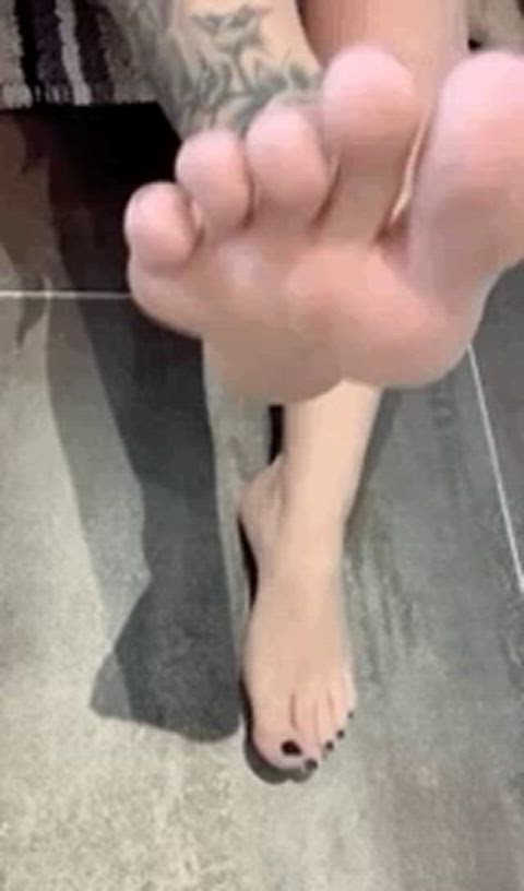 dirty feet feet feet licking femdom foot foot fetish foot worship mistress onlyfans