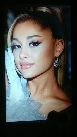 Came for Queen Ari perfect face💦