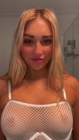 big tits blonde natural tits nipples nude onlyfans orgasm wet white girl gif