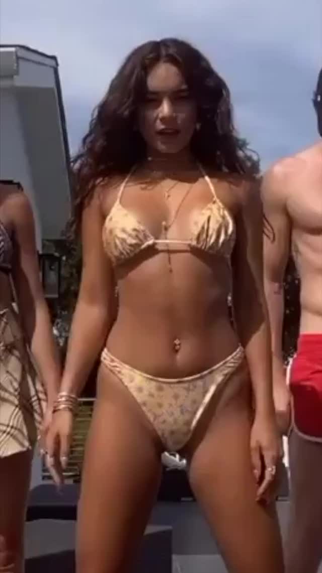 Vanessa Hudgens IG Pussycat Dance