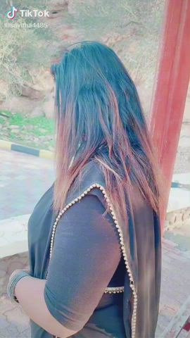 TikTok Indian MILF Saree gif