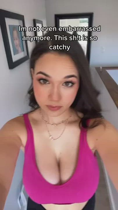 Big Tits Bouncing Tits Dancing Teen gif