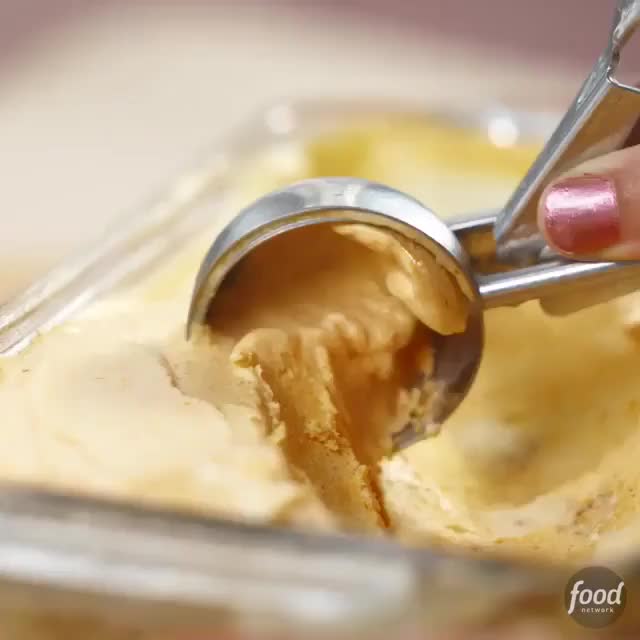 Homemade Pumpkin Pie Ice Cream (no churning required)